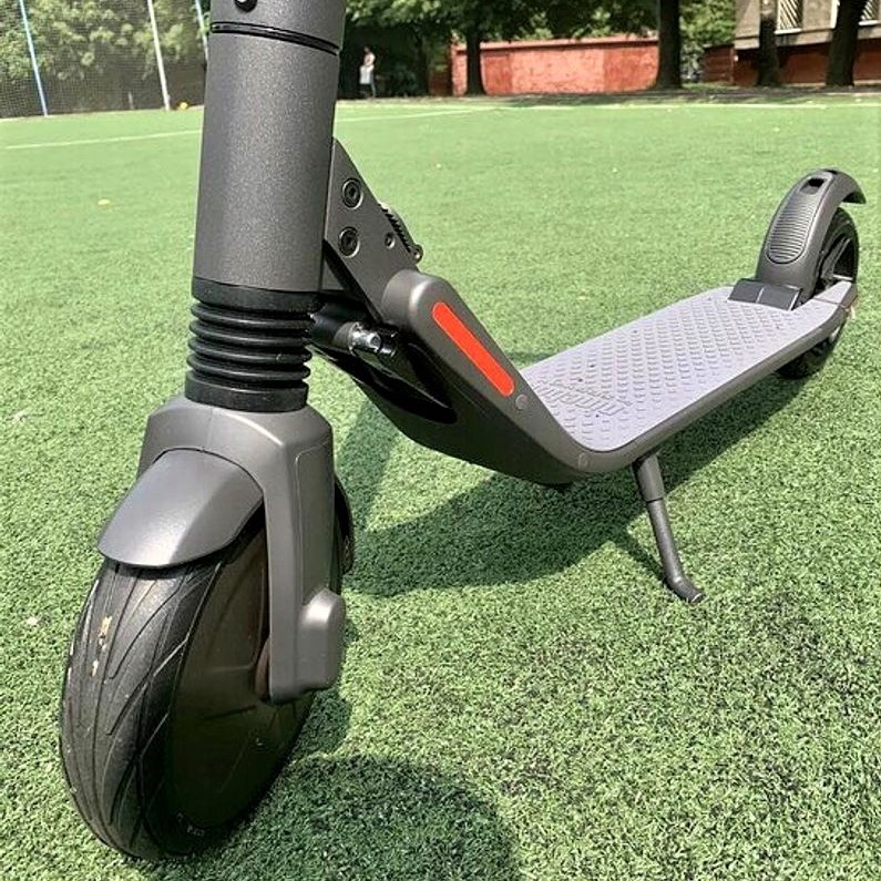 Segway Ninebot ES2 Electric Scooter Review – Hand-on Tested