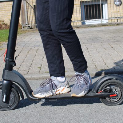 How to Ride an Electric Scooter? 5-Step Beginners Guide