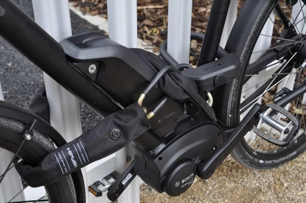 How to Lock the Electric Bike with U Lock