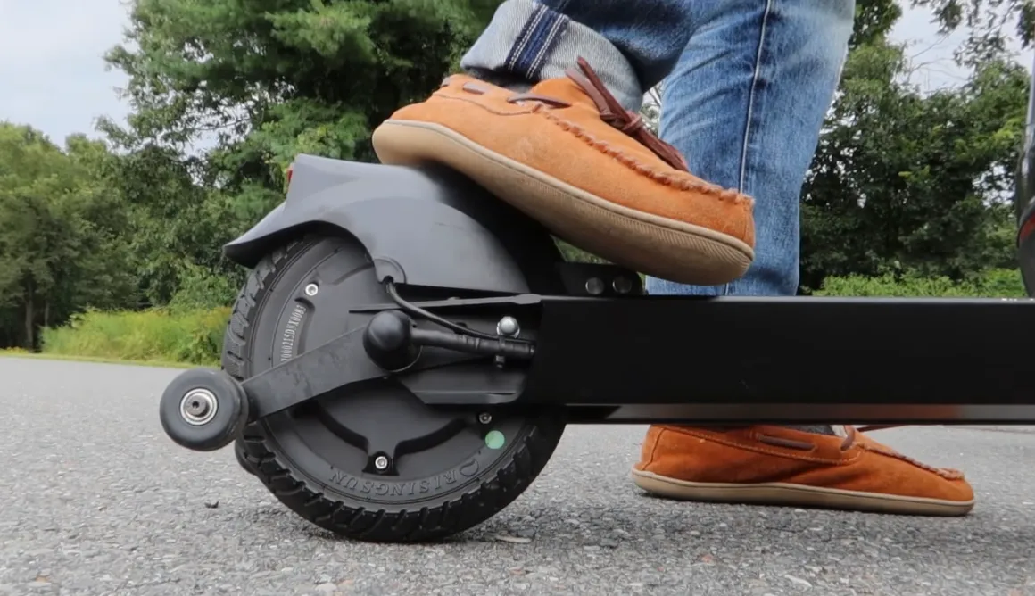 Glion-Dolly-E-Scooter-Safety-with-Powerful-Braking-System