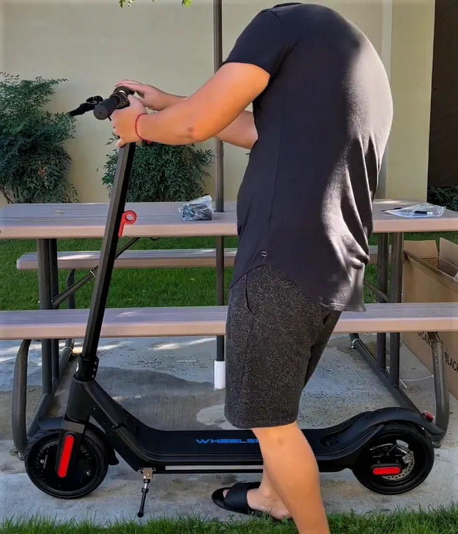 Wheelspeed (15 mph) Commuting Electric Scooter