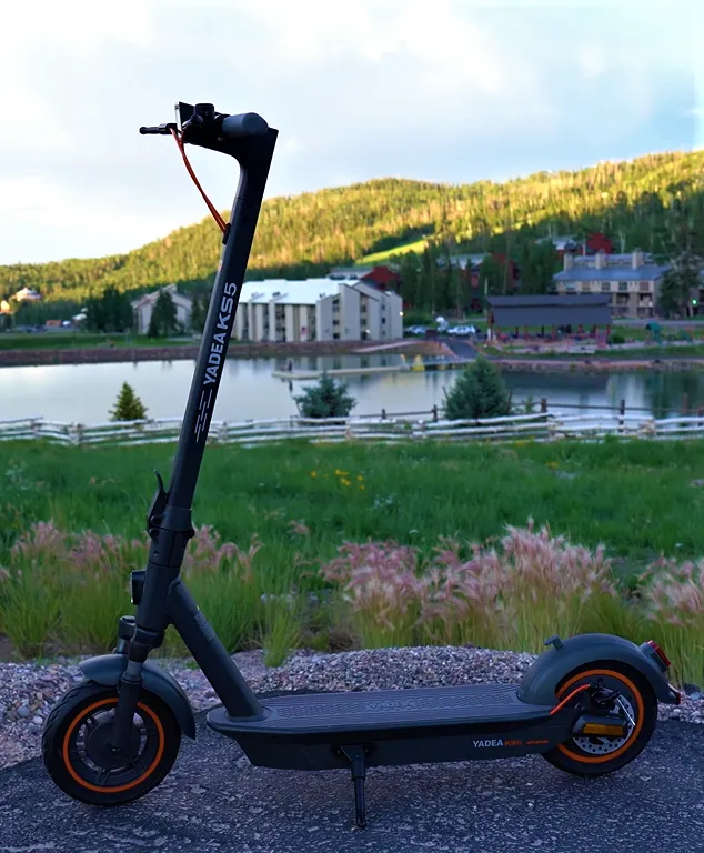 YADEA (18.6 mph) Foldable Electric Scooter For Adults