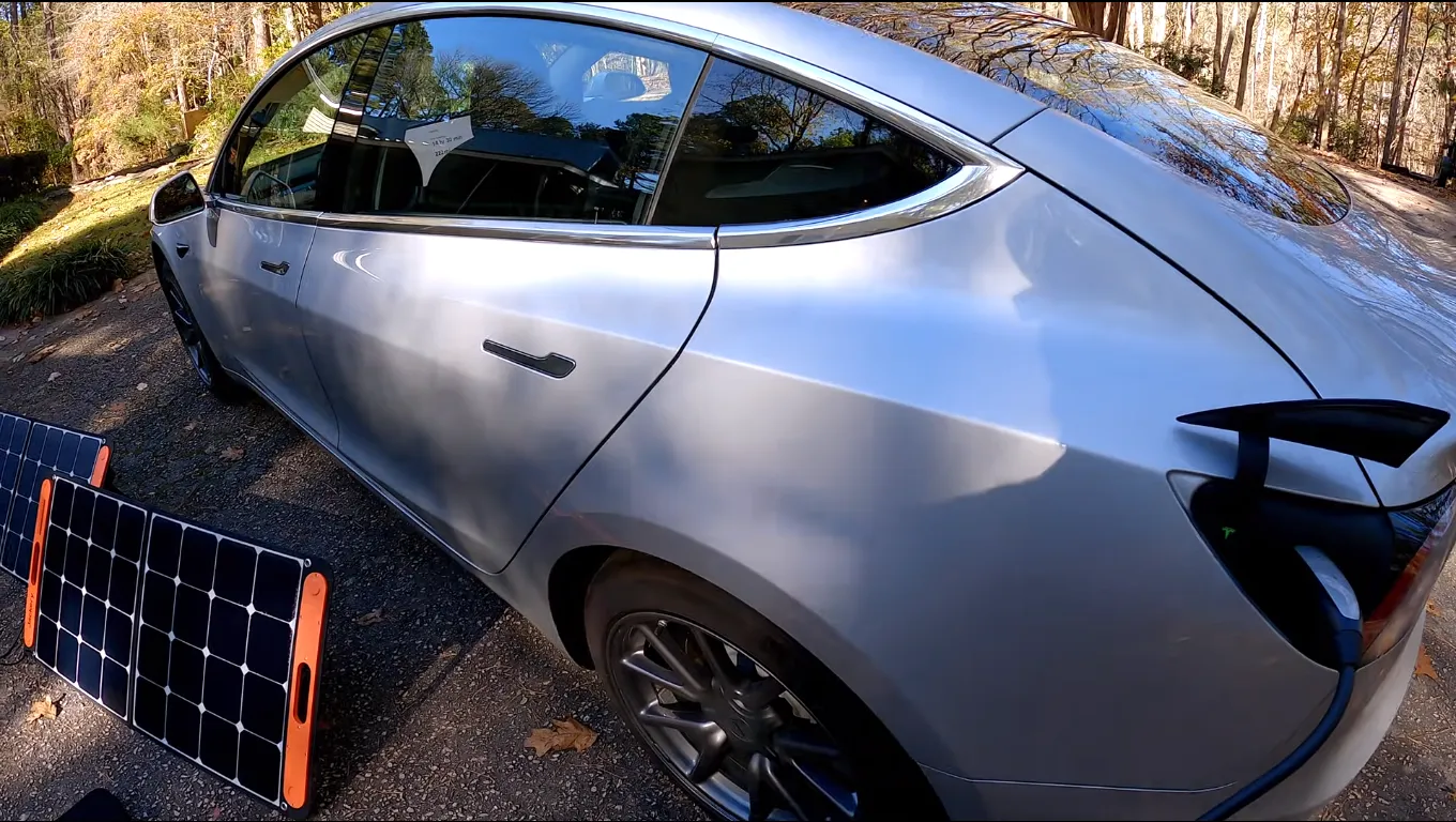 Charge a tesla with solar energy