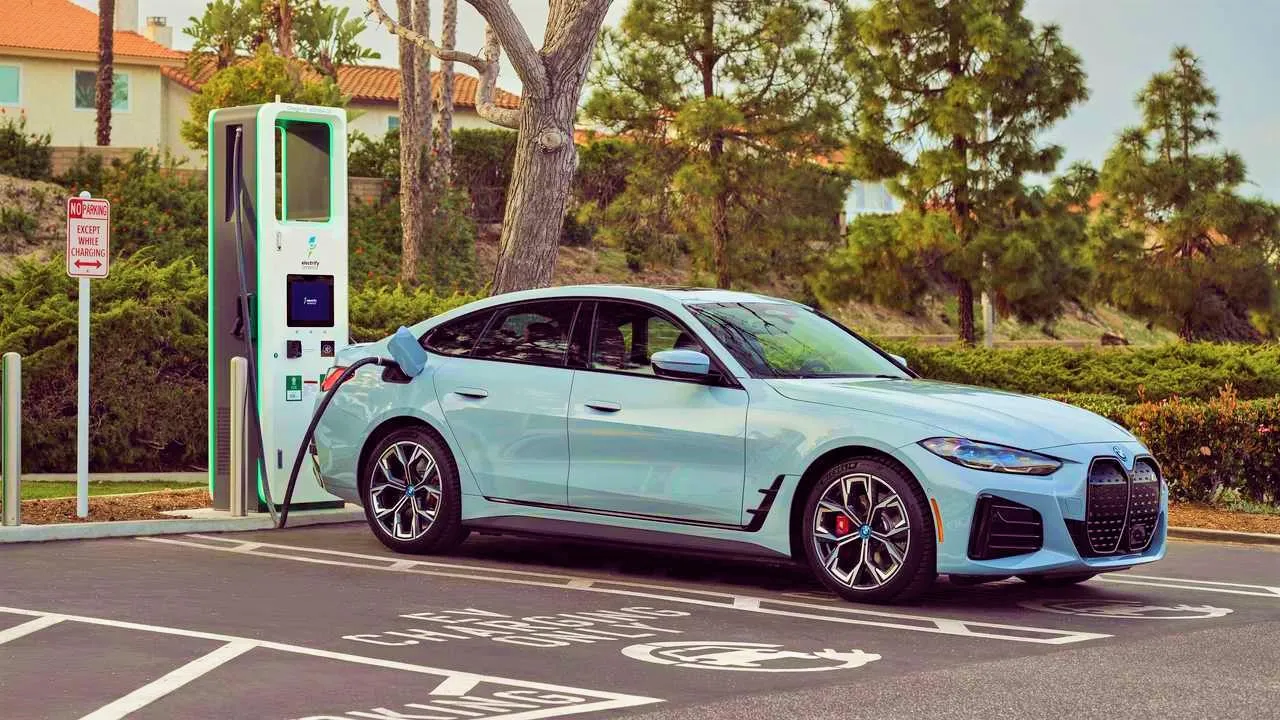 How Long to Charge BMW i4 M50 100% At Home?