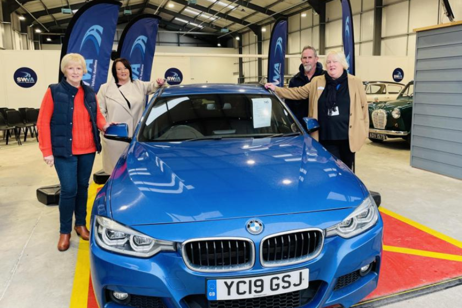 Car auction announces to support Dorset charity